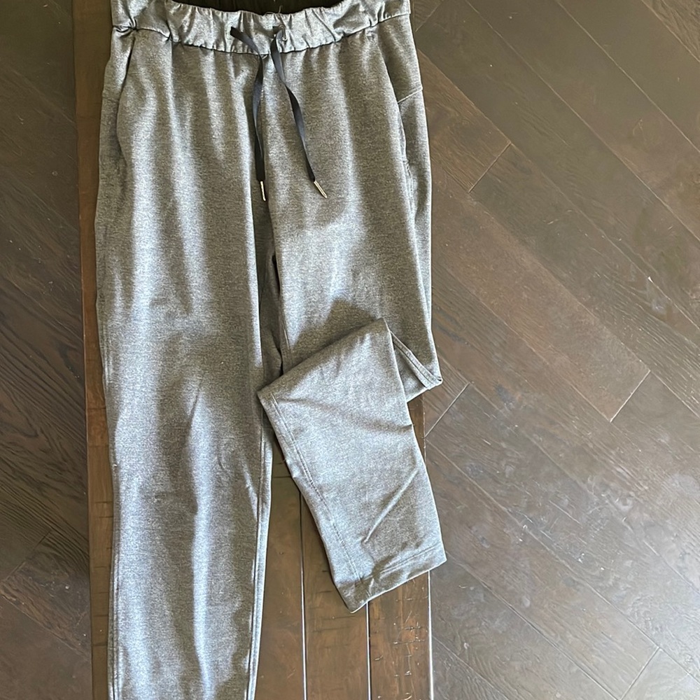Lululemon joggers